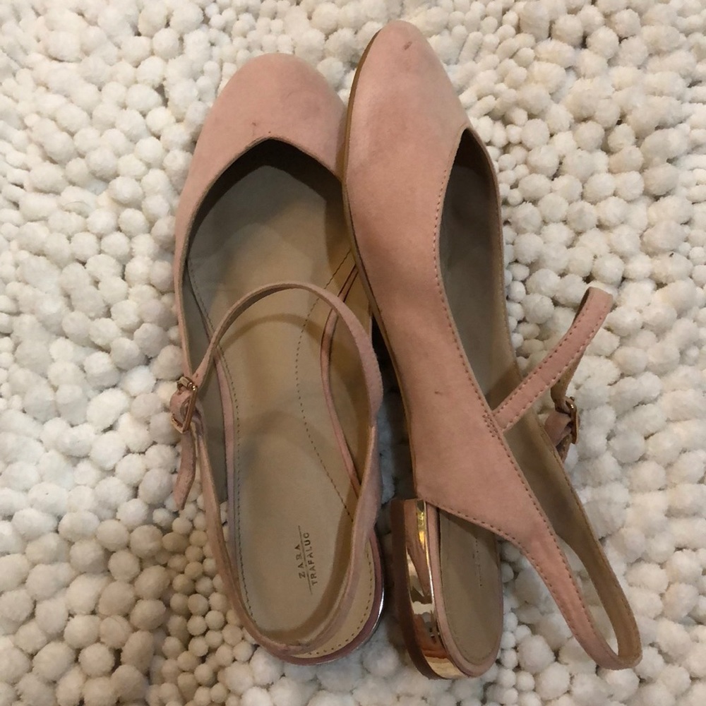 ZARA 🎀 pink suede flats 🎀